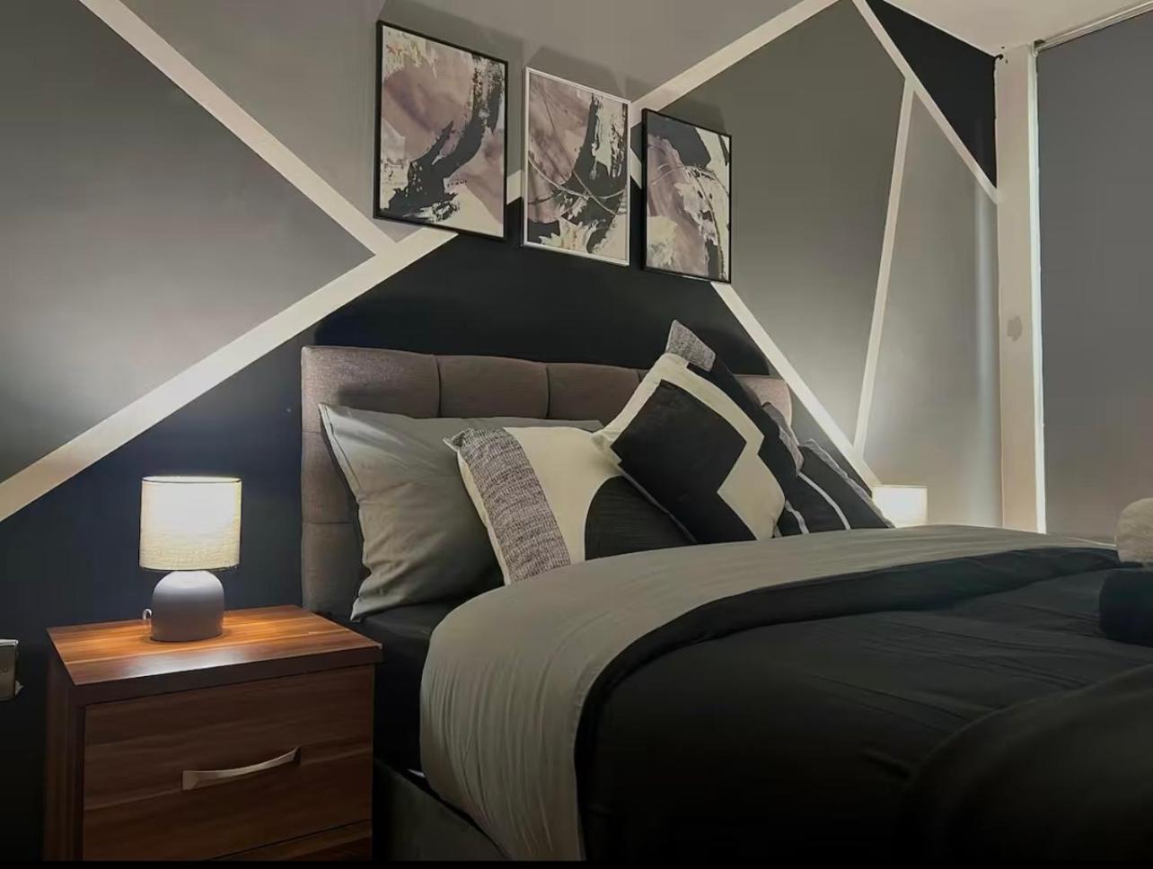 Penthouse Gem, Central, Scenic Views, Stylish, Modern, Centre 2br Apartment Sheffield