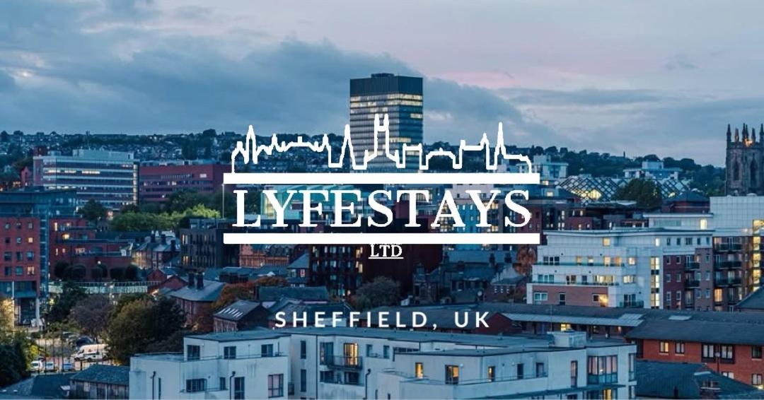 Apartment Penthouse Gem, Central, Scenic Views, Stylish, Modern, Centre 2br
